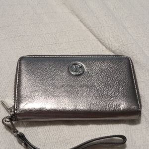 Michael Kors wristlet